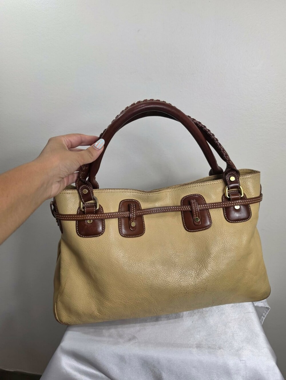 Vintage Michael Kors Beige and Brown Leather Shoulder Bag - Picture 2 of 16